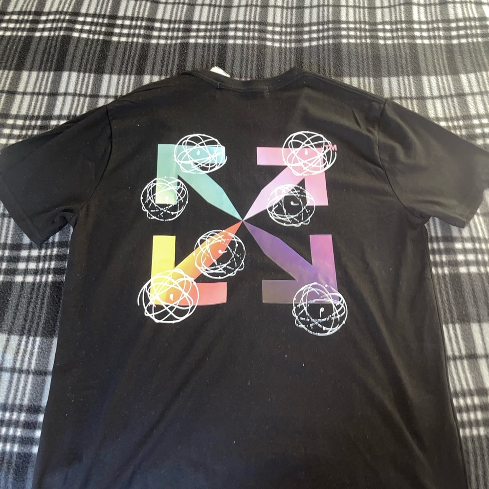 Size L all black off white shirt